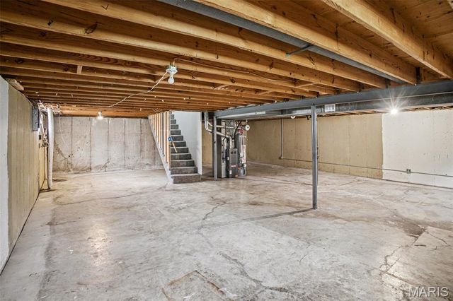 2737 Essex Street, St Charles, MO 63301
