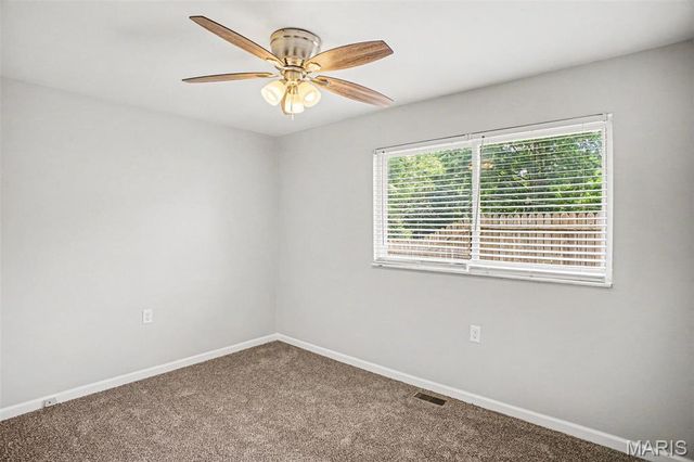 2737 Essex Street, St Charles, MO 63301
