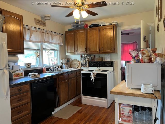 610 A&D Monroe Street, Charleston, WV 25302