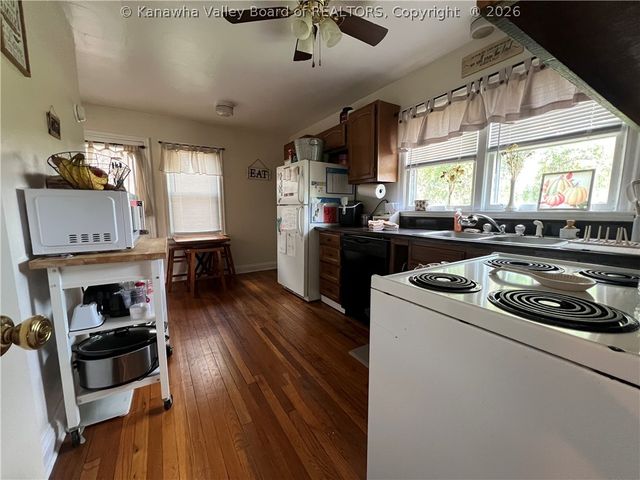 610 A&D Monroe Street, Charleston, WV 25302