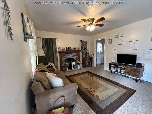 610 A&D Monroe Street, Charleston, WV 25302