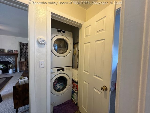 610 A&D Monroe Street, Charleston, WV 25302