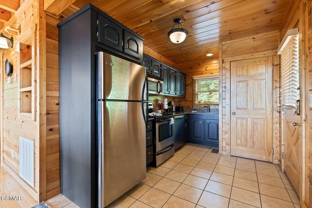 1851 Starr Street, Sevierville, TN 37876