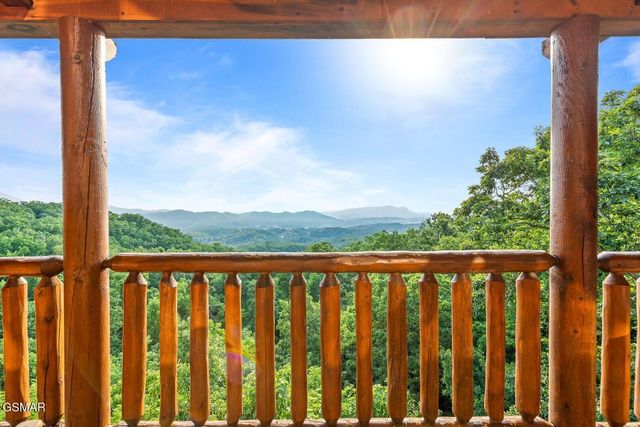 1851 Starr Street, Sevierville, TN 37876