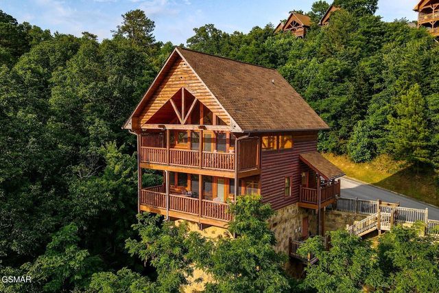 1851 Starr Street, Sevierville, TN 37876