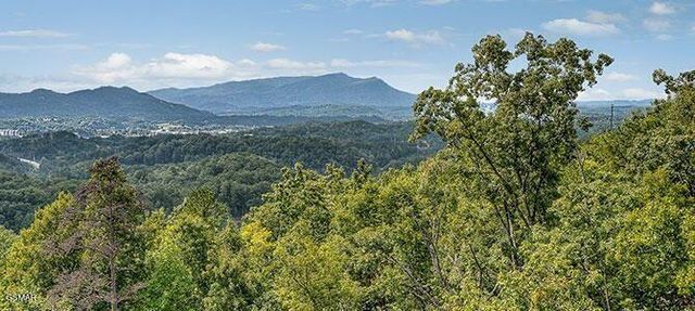 1851 Starr Street, Sevierville, TN 37876