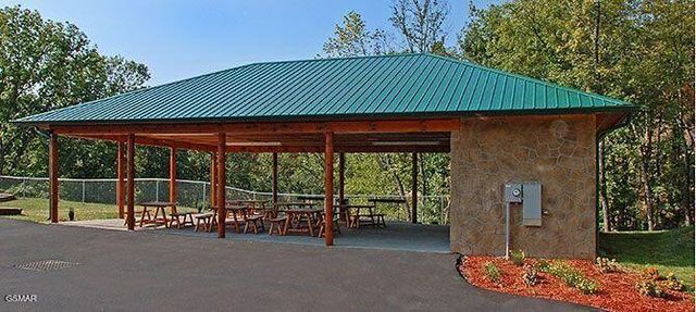 1851 Starr Street, Sevierville, TN 37876