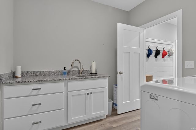 10505 Spamount Cove, Leo, IN 46765