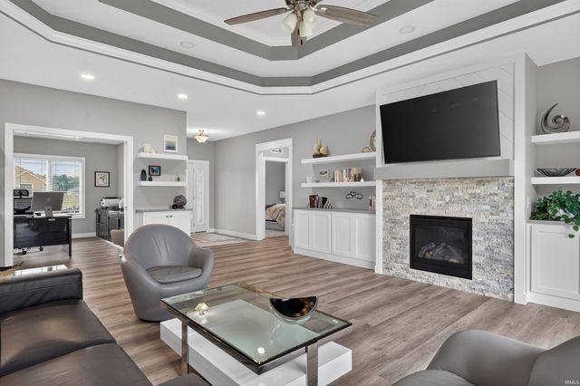 10505 Spamount Cove, Leo, IN 46765