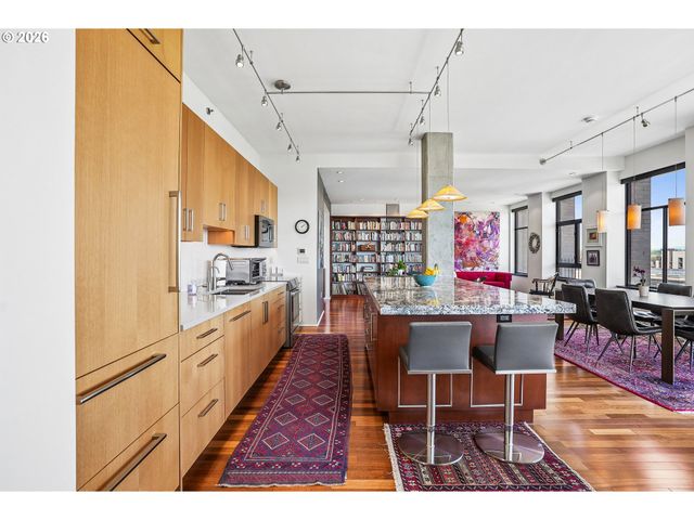 333 Nw 9TH Ave 1307, Portland, OR 97209