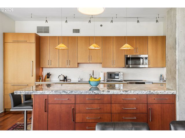 333 Nw 9TH Ave 1307, Portland, OR 97209