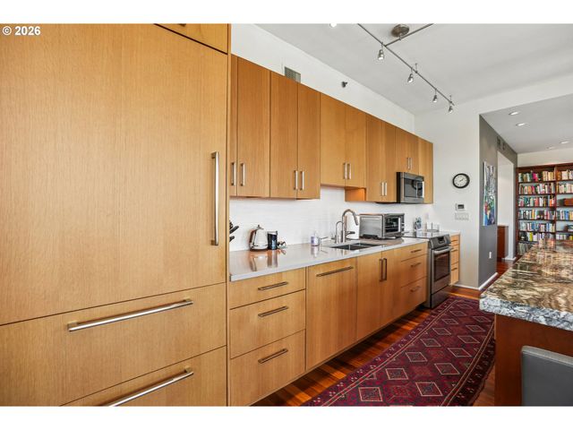 333 Nw 9TH Ave 1307, Portland, OR 97209