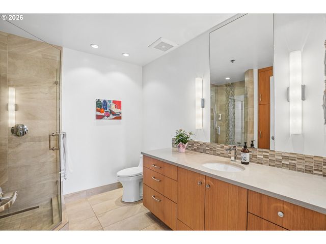 333 Nw 9TH Ave 1307, Portland, OR 97209
