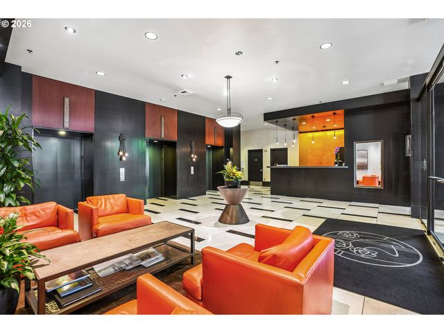 333 Nw 9TH Ave 1307, Portland, OR 97209