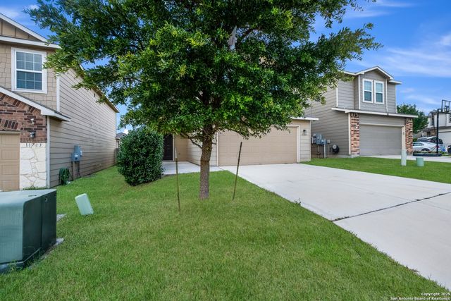 11709 Silver Sky, San Antonio, TX 78254