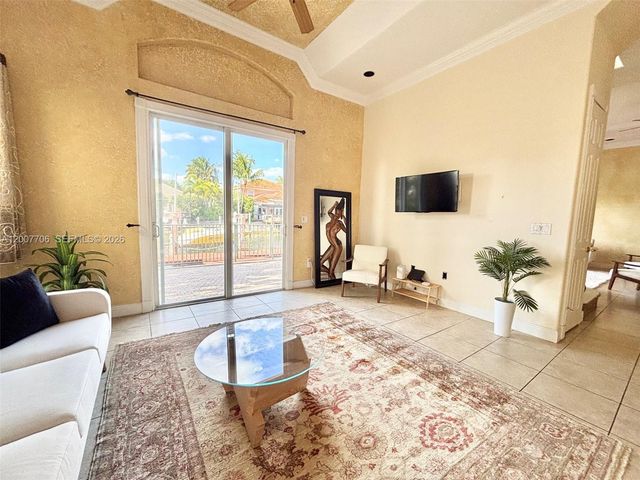 1141 Waterside Ln, Hollywood, FL 33019