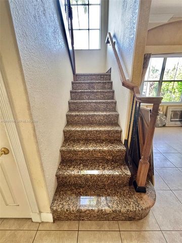 1141 Waterside Ln, Hollywood, FL 33019