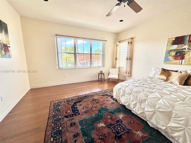 1141 Waterside Ln, Hollywood, FL 33019