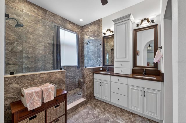 3522 FOX SQUIRREL LANE, Valrico, FL 33596