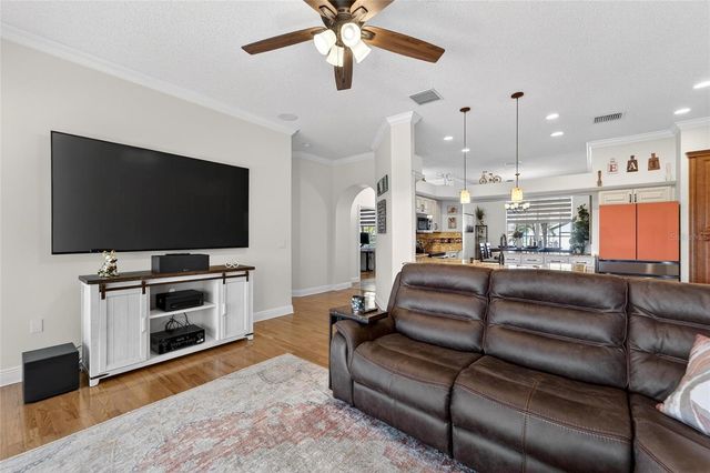 3522 FOX SQUIRREL LANE, Valrico, FL 33596