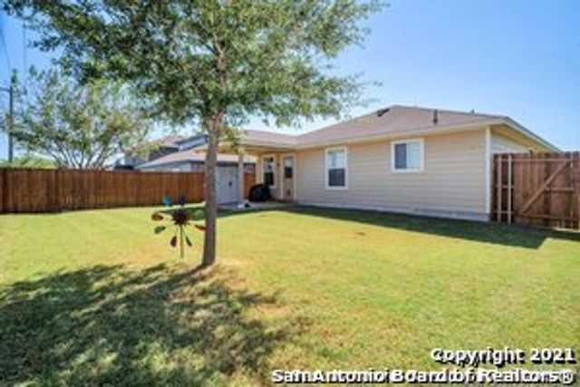 1119 Jordan Xing, San Antonio, TX 78221