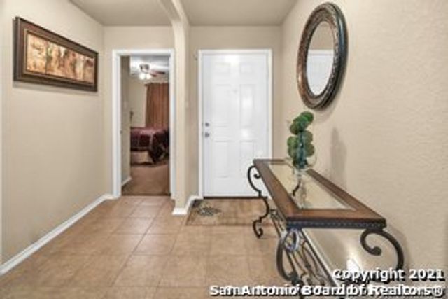 1119 Jordan Xing, San Antonio, TX 78221