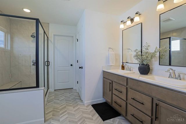 6955 Briarcliff Court, Hamilton Twp, OH 45039