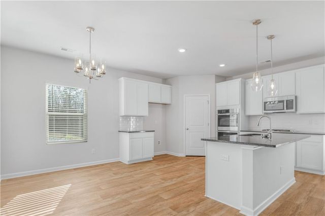 152 Orwell Drive, Social Circle, GA 30025