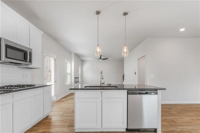 152 Orwell Drive, Social Circle, GA 30025