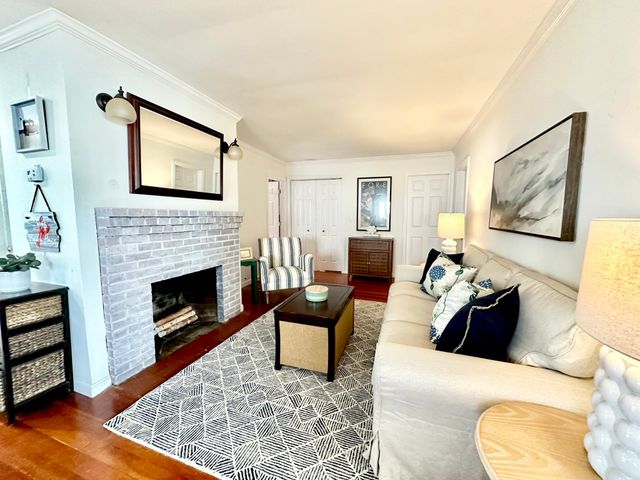 64 Everson Rd 1, Marshfield, MA 02050