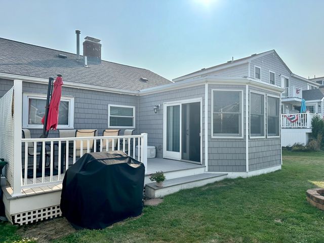 64 Everson Rd 1, Marshfield, MA 02050