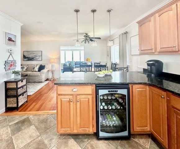 64 Everson Rd 1, Marshfield, MA 02050