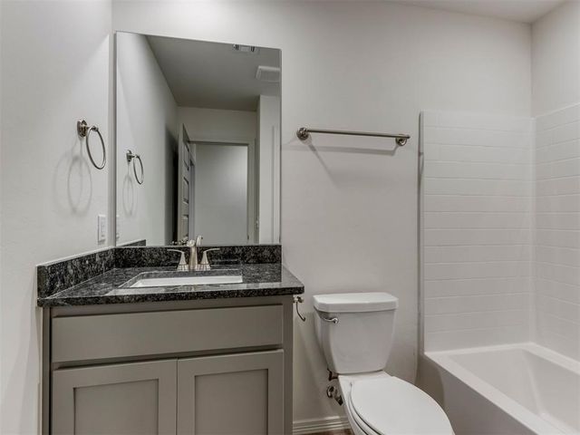 10653 SW 18th Street, Yukon, OK 73099