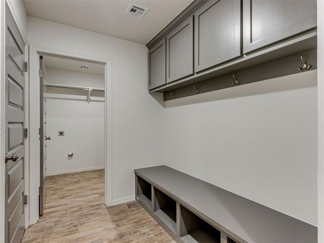 10653 SW 18th Street, Yukon, OK 73099