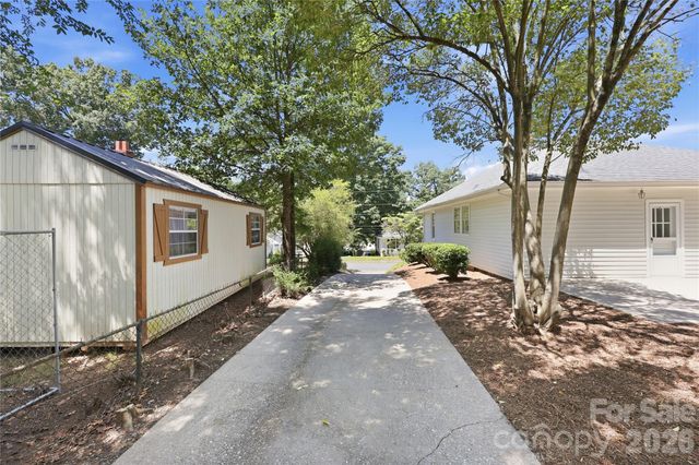 812 N 4th Street, Albemarle, NC 28001