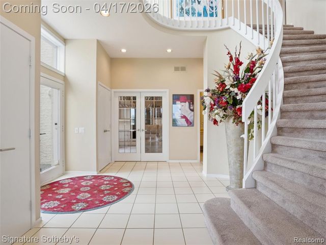 3700 Orchard Lake Road, West Bloomfield, MI 48324