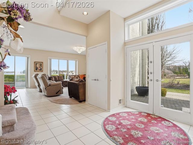 3700 Orchard Lake Road, West Bloomfield, MI 48324