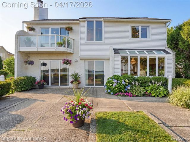 3700 Orchard Lake Road, West Bloomfield, MI 48324