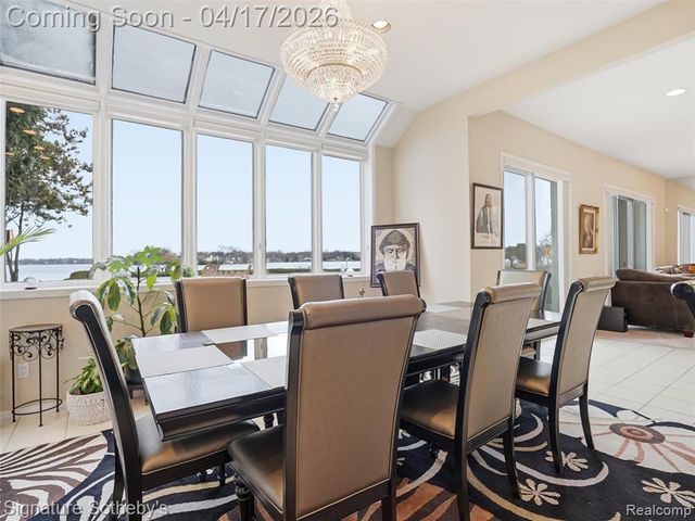 3700 Orchard Lake Road, West Bloomfield, MI 48324