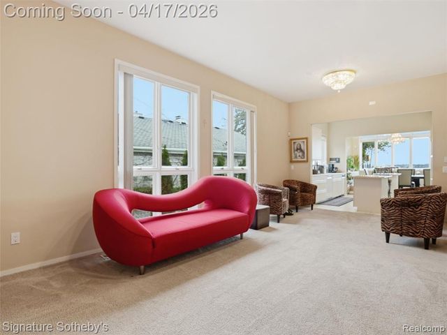 3700 Orchard Lake Road, West Bloomfield, MI 48324
