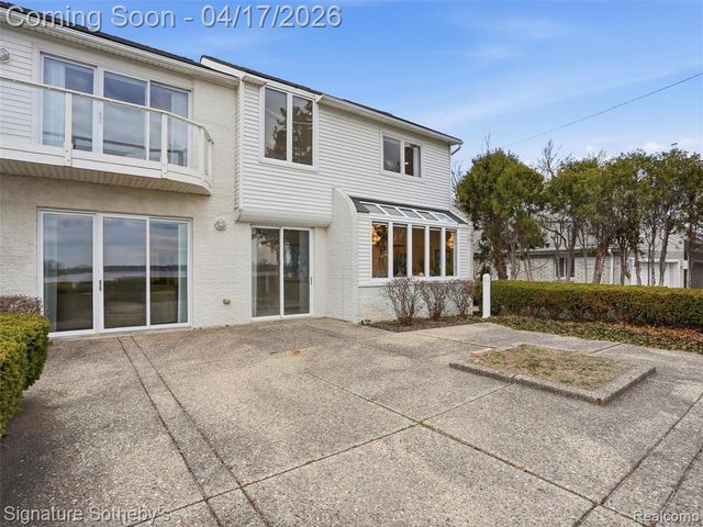3700 Orchard Lake Road, West Bloomfield, MI 48324