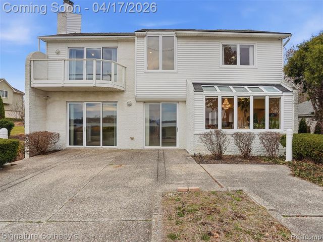 3700 Orchard Lake Road, West Bloomfield, MI 48324