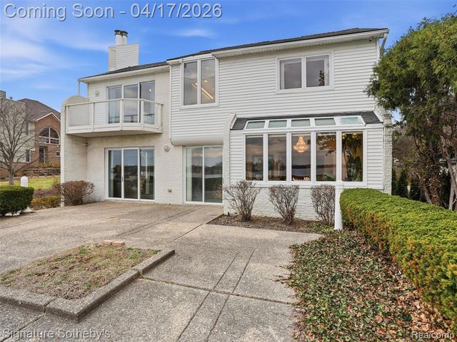 3700 Orchard Lake Road, West Bloomfield, MI 48324