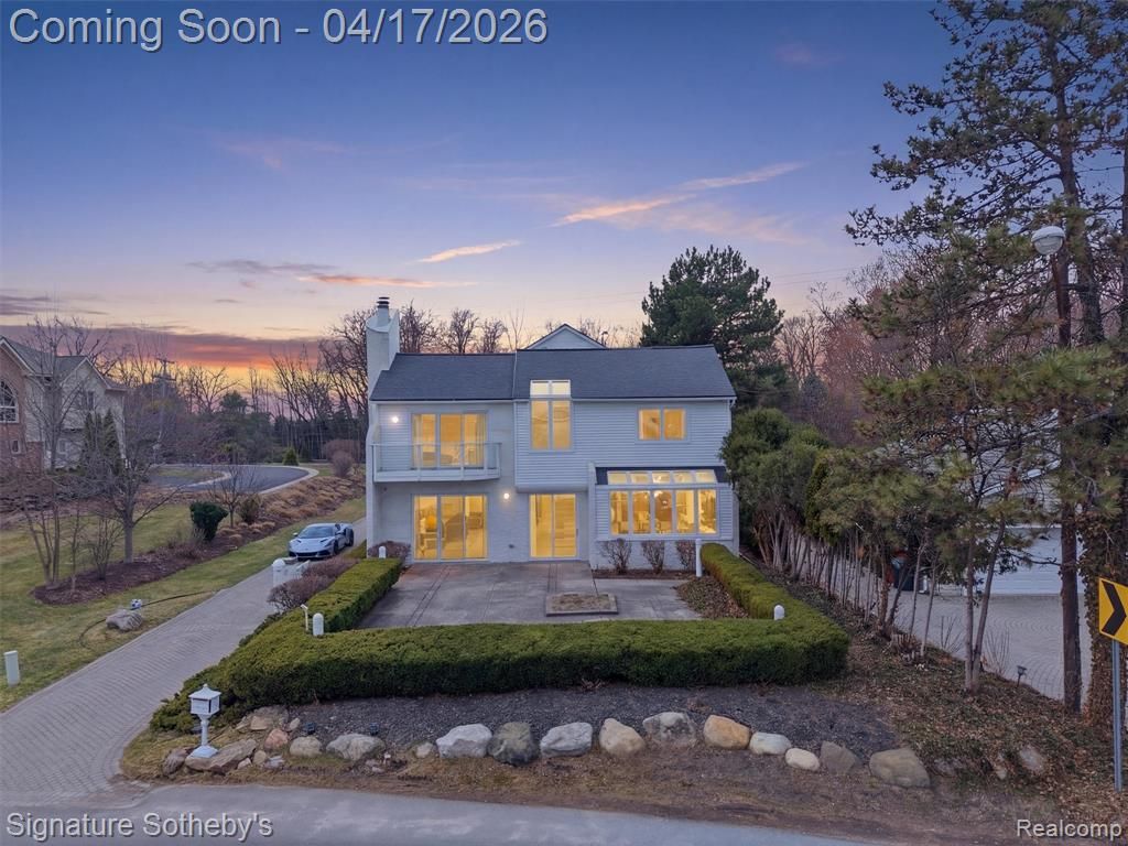 3700 Orchard Lake Road, West Bloomfield, MI 48324