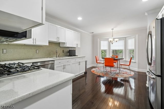 17 Cooper Ln, Long Hill Twp., NJ 07946