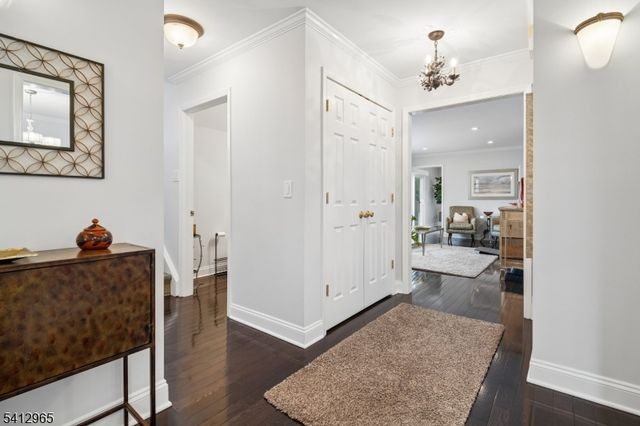 17 Cooper Ln, Long Hill Twp., NJ 07946