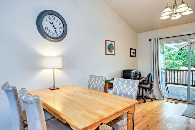 2560 NE William E Sutton Road, Bremerton, WA 98311