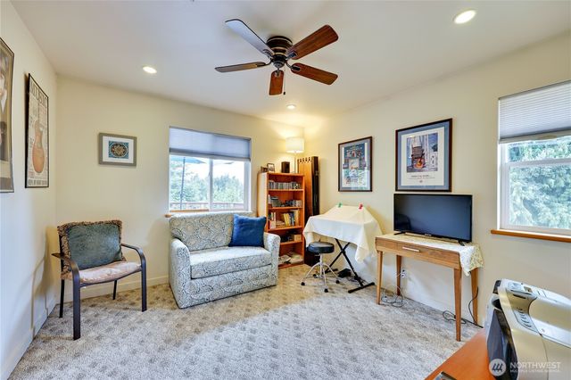2560 NE William E Sutton Road, Bremerton, WA 98311