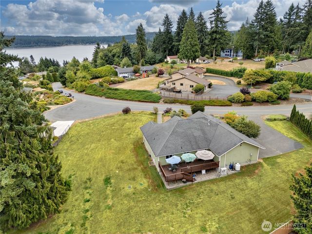 2560 NE William E Sutton Road, Bremerton, WA 98311
