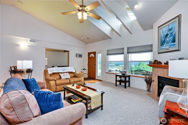 2560 NE William E Sutton Road, Bremerton, WA 98311
